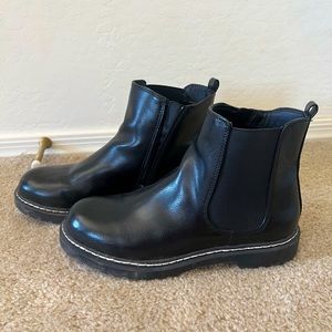 Zip up faux leather ankle boots